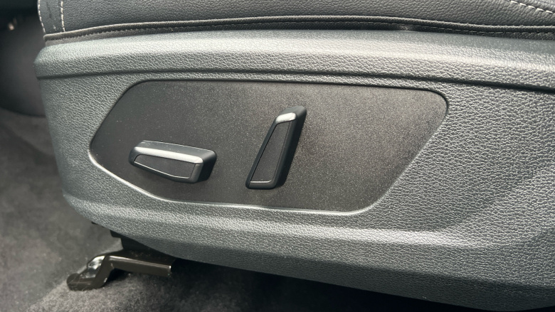 Kia Sportage 1.6T GDi 207 HEV 3 5dr Auto Hybrid Estate